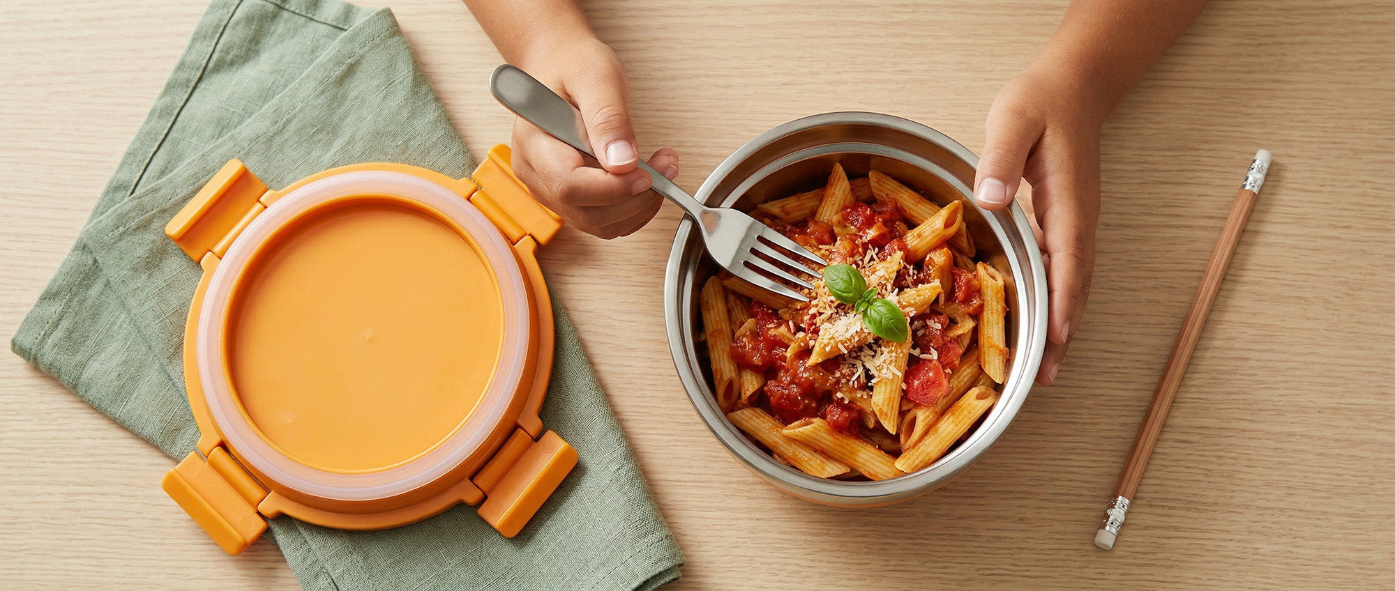 school lunch ideas for kids - red sauce pasta in a Hungriez thermal bow