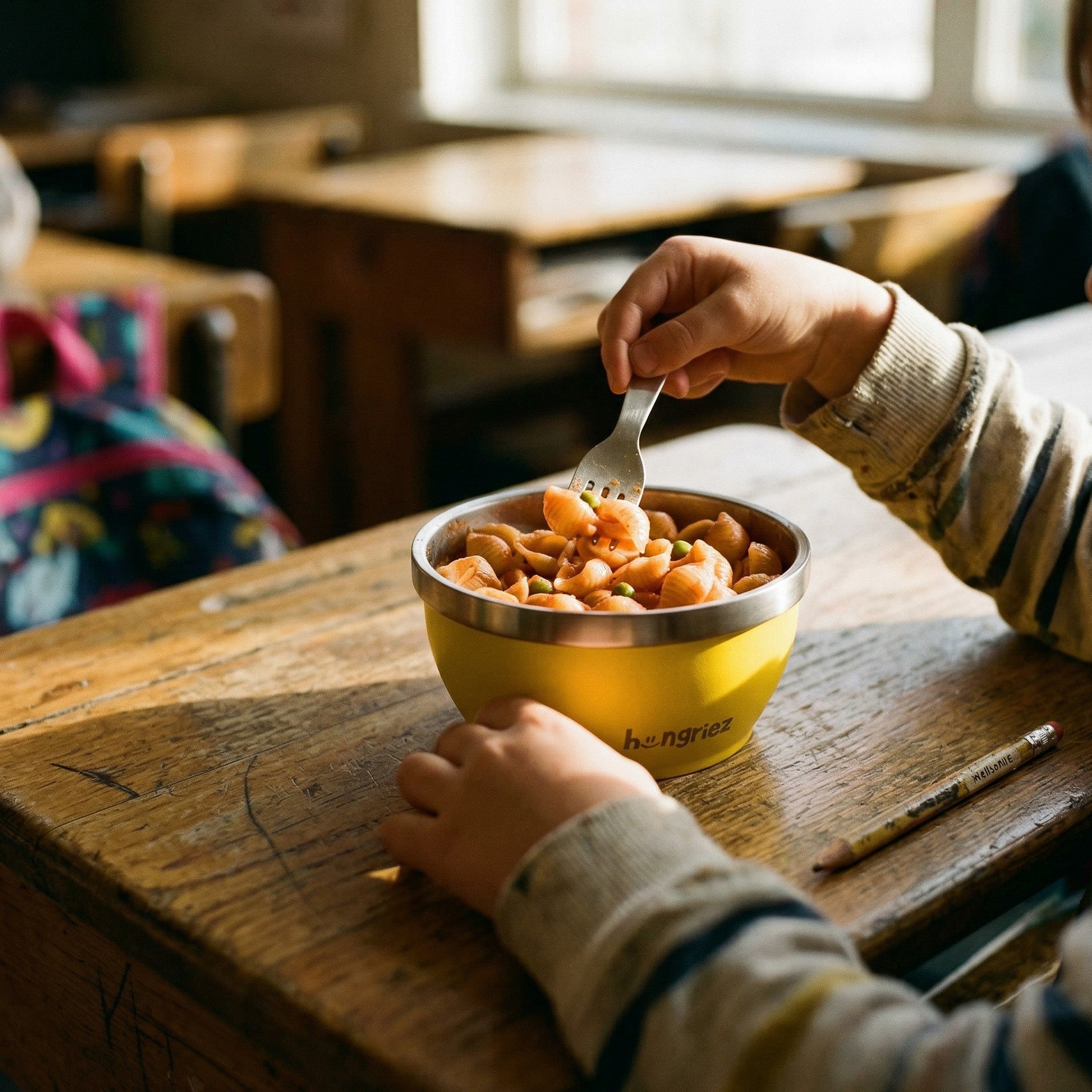 whole grain pasta in a hungriez bowl 