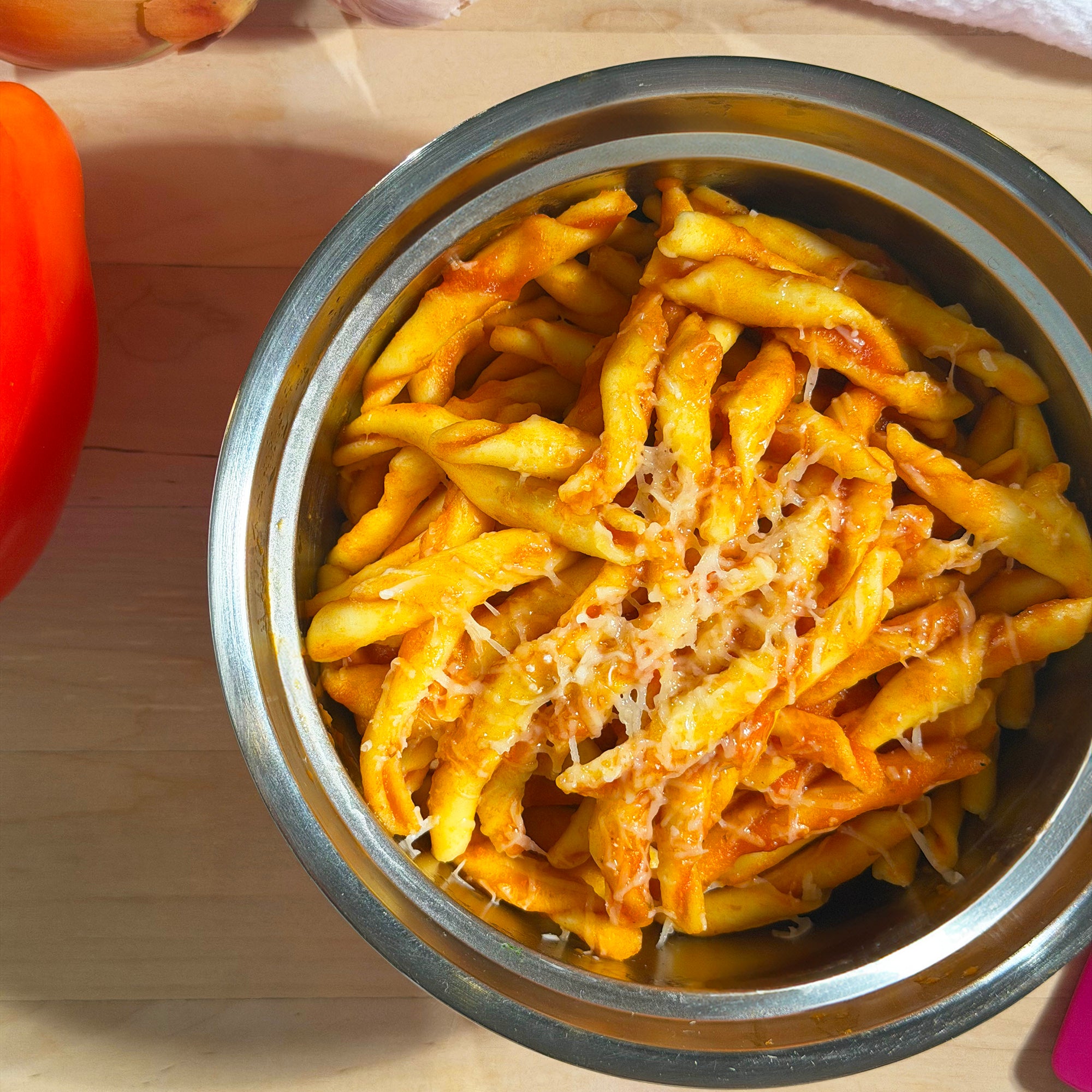 red sauce pasta served hot in a hungriez bowl